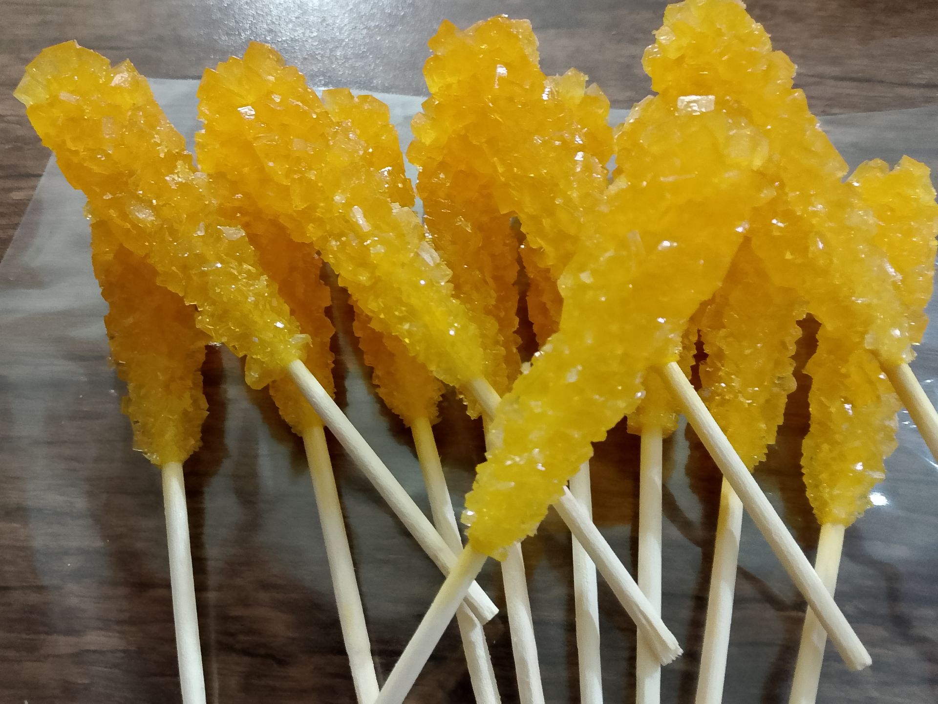 نبات چوبی زعفرانی فنجانی اعلاء صادراتی - زرینسرخ - 500 گرمی - تصویر 2